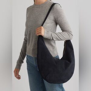 NWOT Madewell The Essential Curve Shoulder Bag Navy
